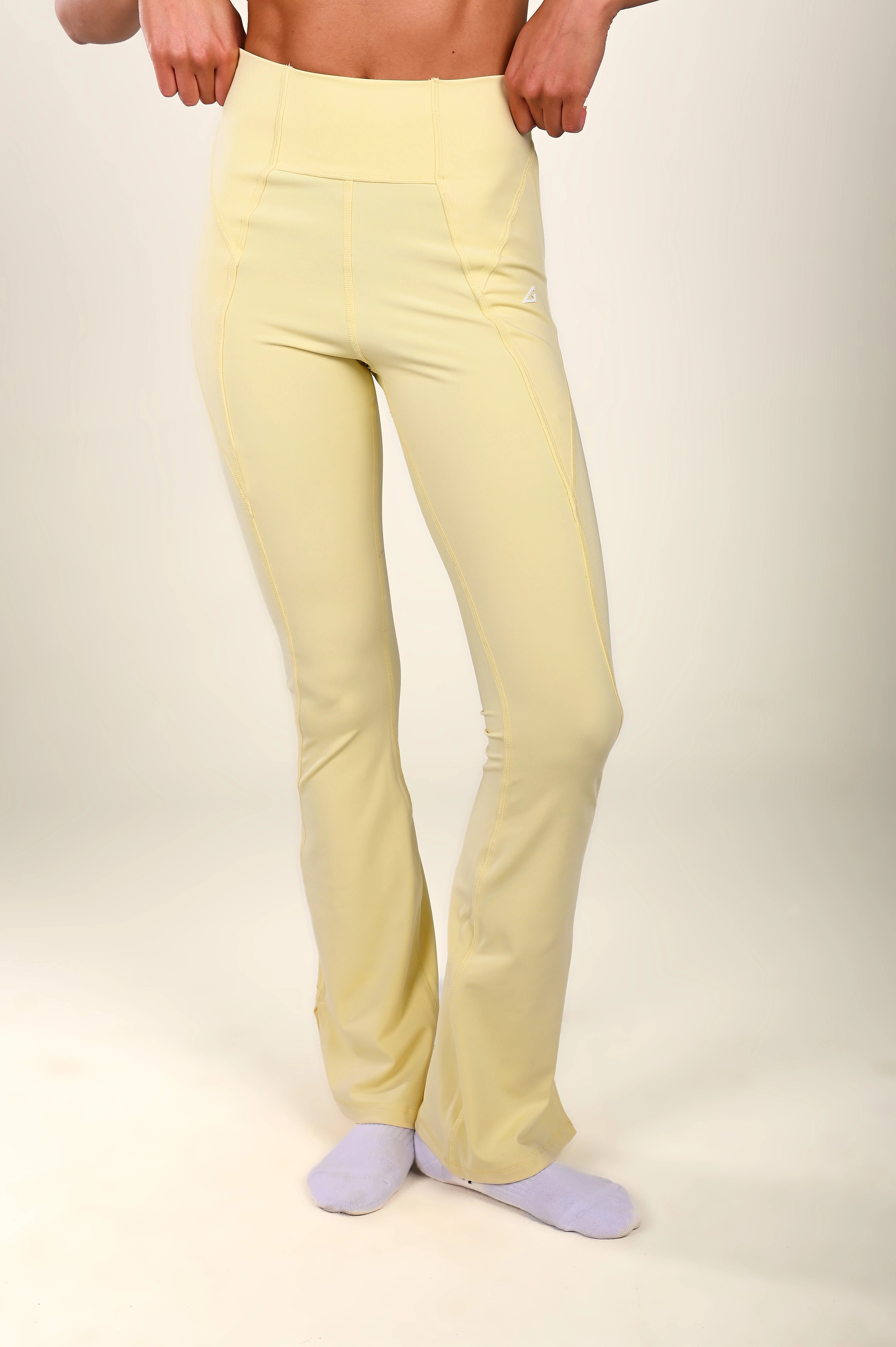 BUTTER YELLOW