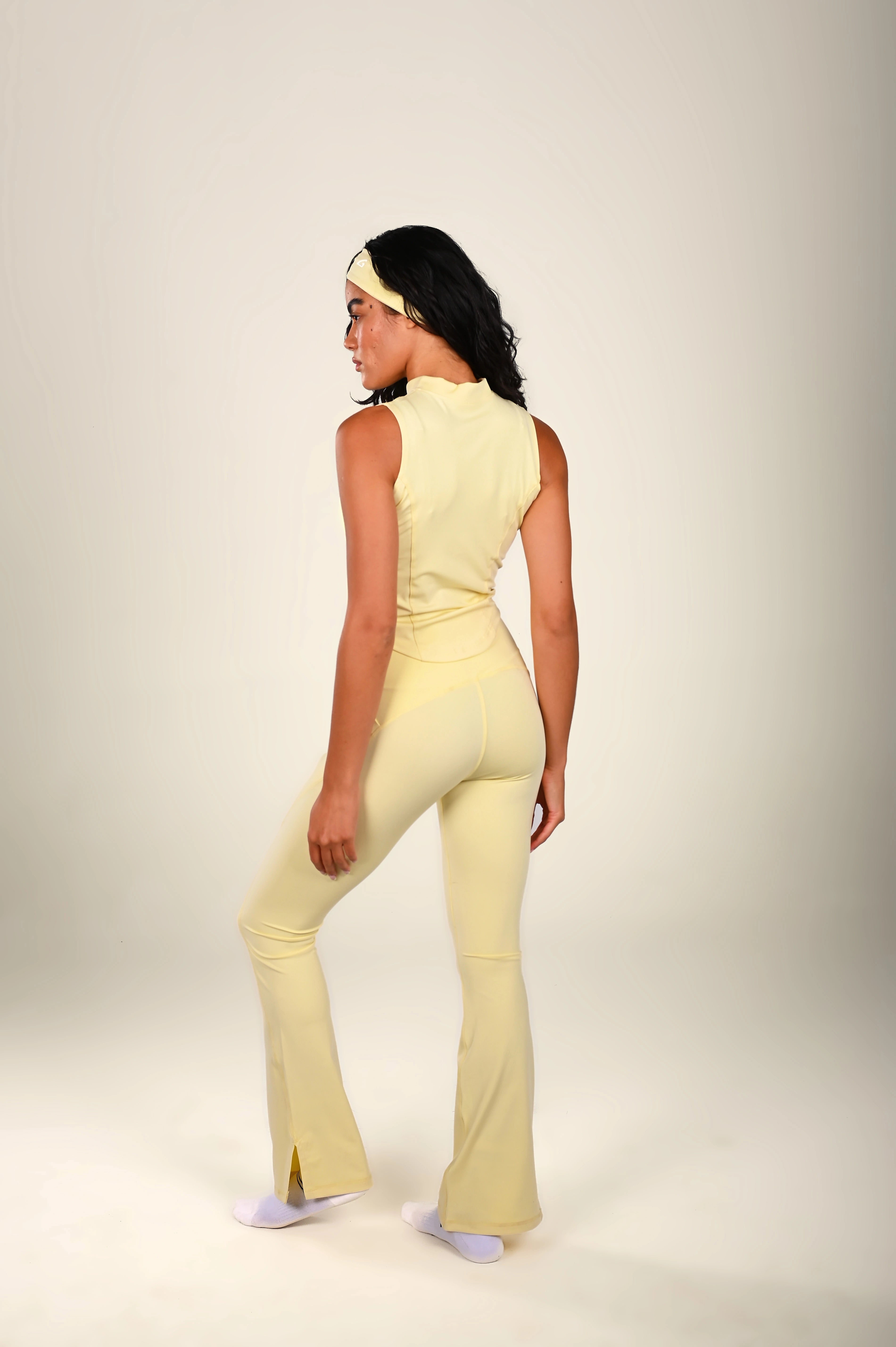BUTTER YELLOW
