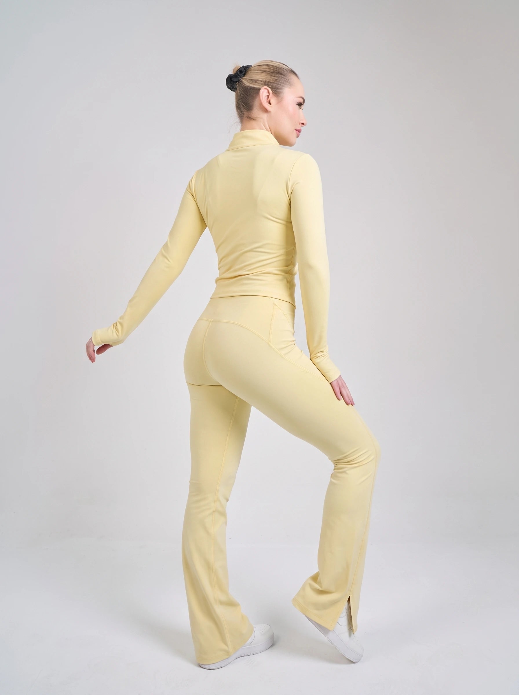 BUTTER YELLOW